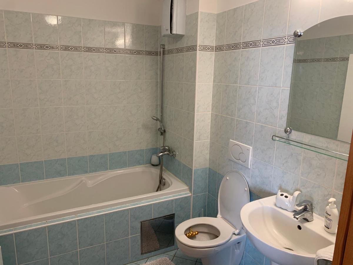Vienna Gate Apartment Братислава Екстер'єр фото
